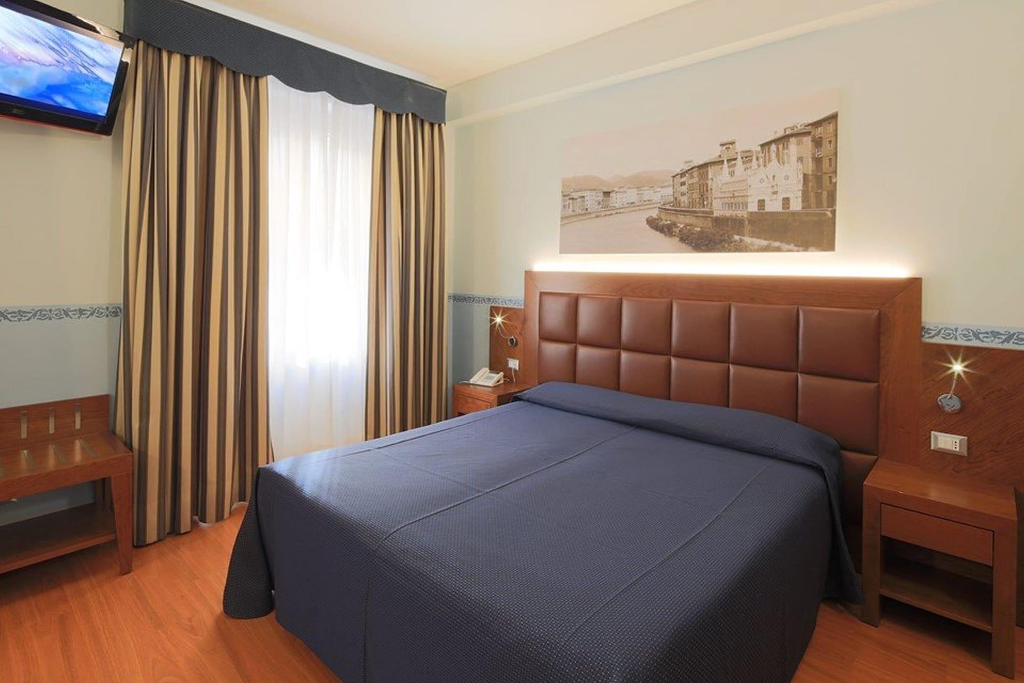 Hotel Terminus & Plaza بيزا المظهر الخارجي الصورة