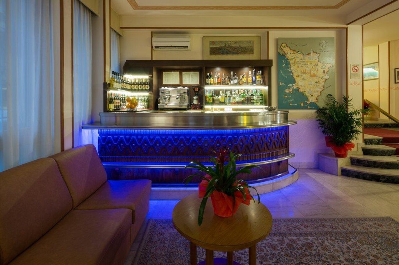 Hotel Terminus & Plaza بيزا المظهر الخارجي الصورة